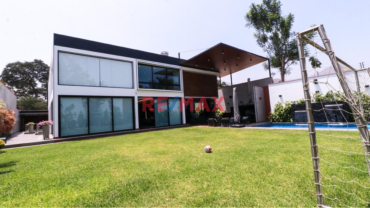 Se Vende Casa - Urb La Estancia, La Molina