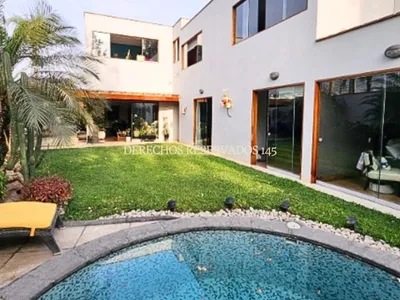 Venta de Casa en La Molina - Lima 5 Dormitorios