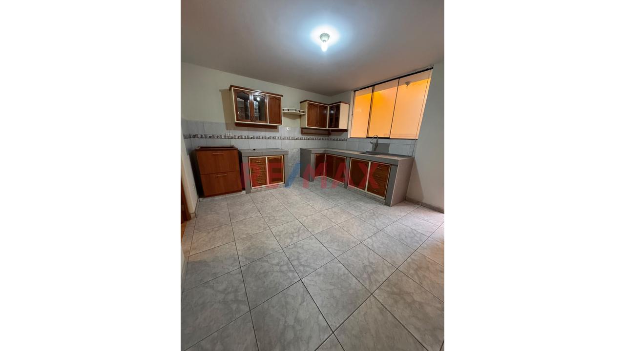 🏡Se Vende Amplia Casa En Characato