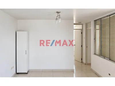 Se Alquila Oficina O Local Comercial En Segundo Piso - Socabaya