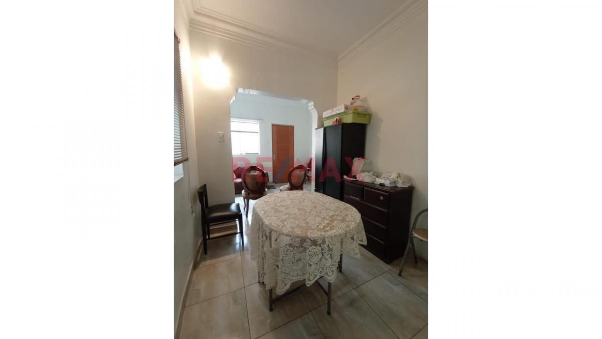 Venta de Casa en Villa María del Triunfo - Lima 5 Dormitorios 