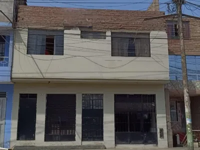 Venta de Casa en Comas - Lima 7 Dormitorios