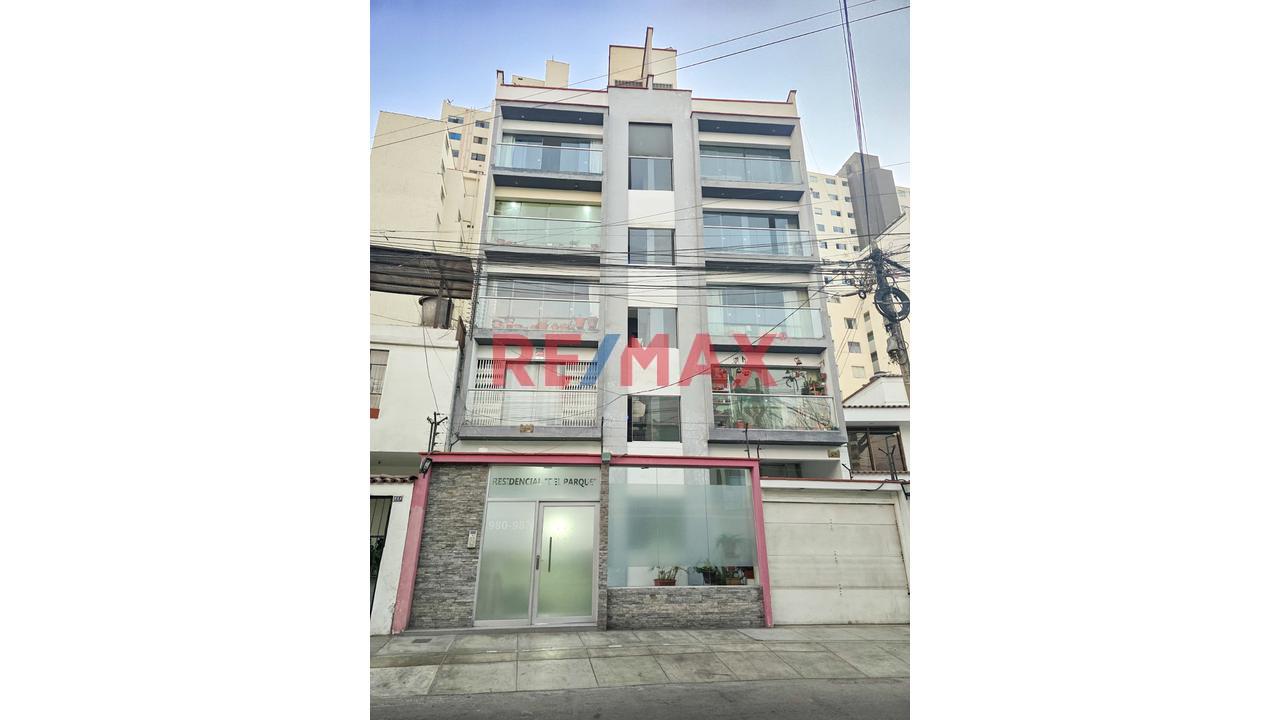 🏡 Exclusivo Dúplex De 305 M² Con 5 Dormitorios Y Amplia Terraza En Pueblo Libre
