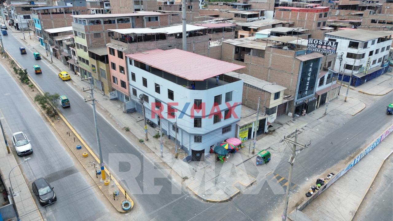 Se Alquila Local Comercial De 3 Pisos  Ubicado En Avenida Pastor Sevilla