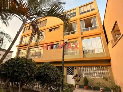 Departamento En Alquiler En Jesús María – 1 Dormitorio Con Vista A Parque | S/ 1,800