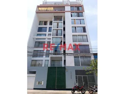 Venta de Departamento en Breña - Lima 3 Dormitorios