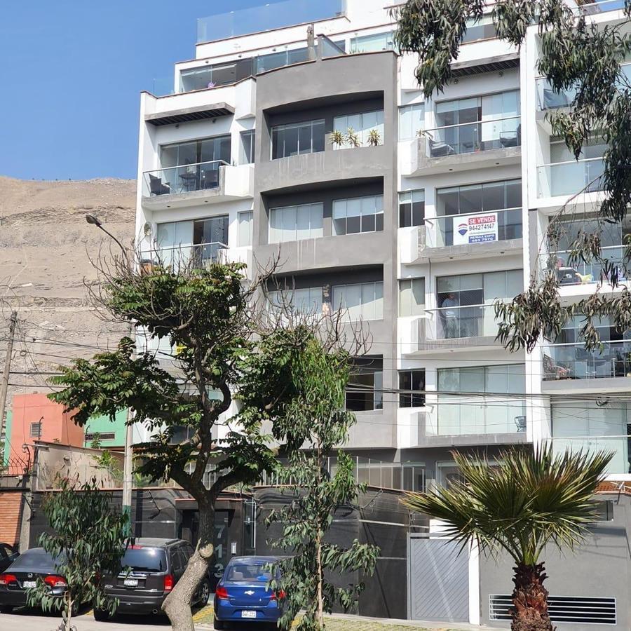 Venta de Departamento en Santiago de Surco - Lima 3 Dormitorios 