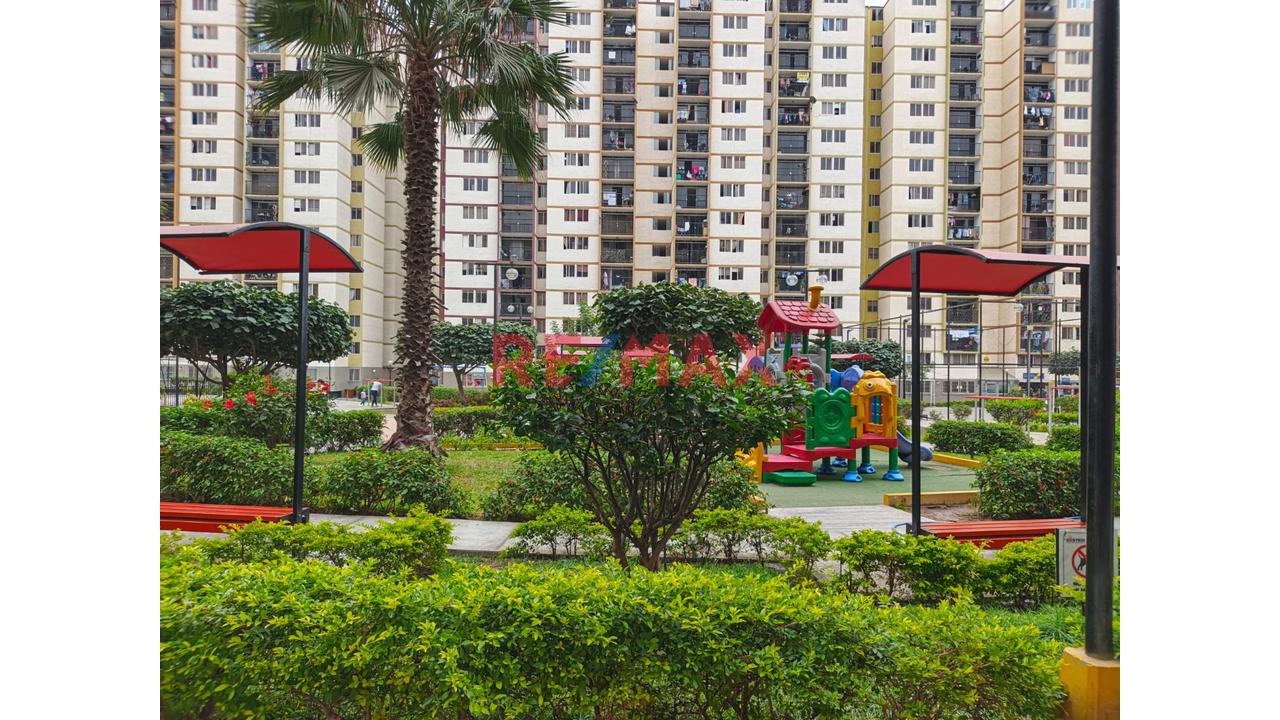 Venta De Departamento Con Vista Al Parque Del Condominio