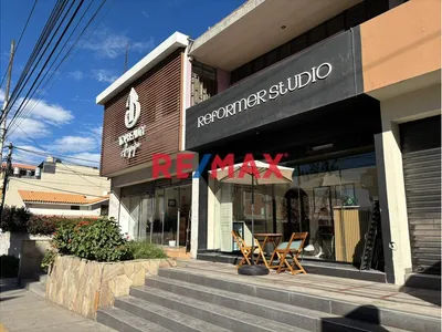 Alquiler De Local Comercial En La Chacrita, Cayma