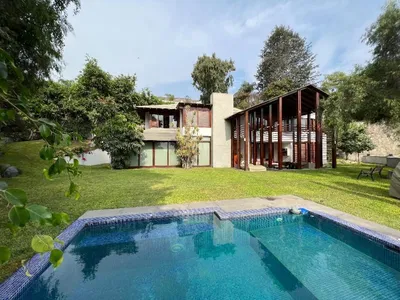 Venta de Casa en Santiago de Surco - Lima 3 Dormitorios