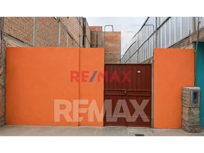 Venta De Terreno De 93 M² En San Martín De Porres