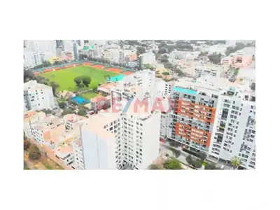 Venta de Departamento en Los Olivos - Lima 4 Dormitorios 