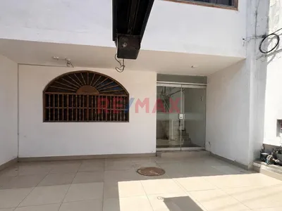 Venta Departamento Primer Piso En  Santa Edelmira - Víctor Larco Herrera