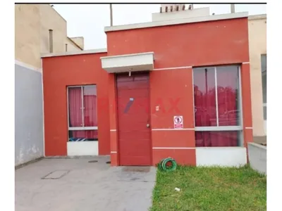 Se Vende Casa En Los Olivos En Zona Comercial