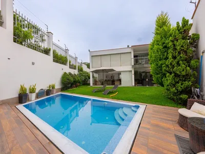 Casa en venta · Calle la Compuerta, La Molina · 474 m², 4 dorm.
