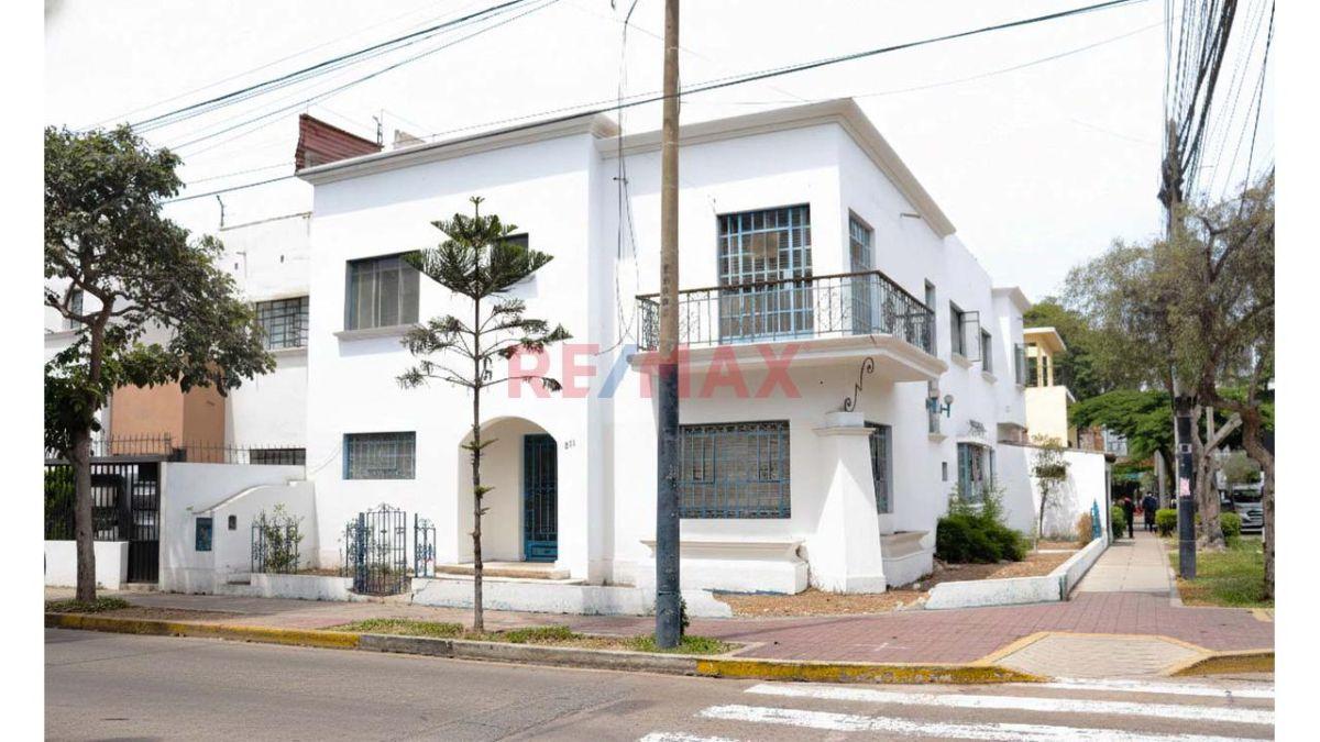 Venta de Casa en San Isidro - Lima 5 Dormitorios 