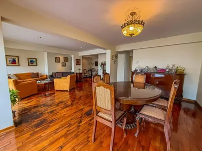 Venta de Departamento en Surquillo - Lima 4 Dormitorios 