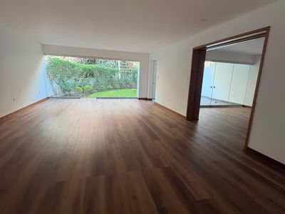 LINDO PRIMER PISO TIPO CASITA FRENTE AL GOLF LOS INCAS