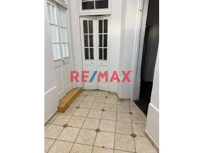 Local Comercial En Alquiler En Breña - Primer Piso