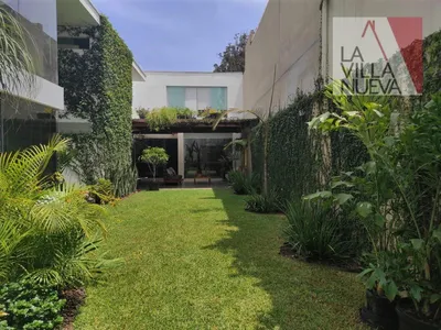 Venta de Casa en Miraflores - Lima 4 Dormitorios