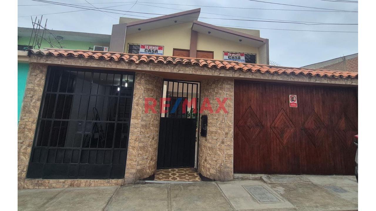 📍🏠 ¡Casa En Venta En Excelente Ubicación De Ciudad Satélite, Ventanilla! ✨