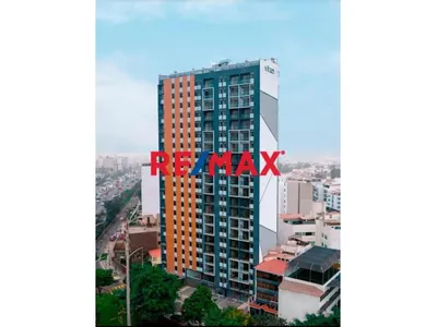 Venta Departamento Moderno De 2 Dormitorios En Surco En Edificio In Tower