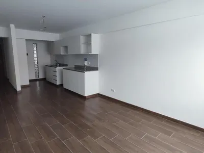 Venta de Departamento en Breña - Lima 3 Dormitorios 