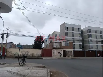 Venta De Terreno En Chorrillos De 1140 M2 En Ubicación Comercial