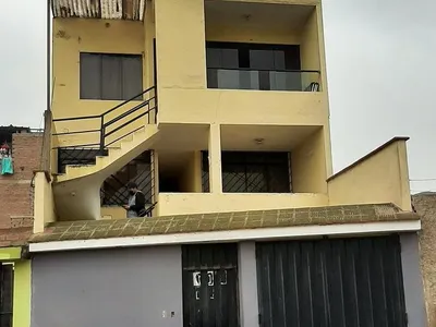 Venta de Casa en Villa María del Triunfo - Lima 12 Dormitorios 