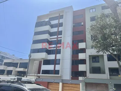 Venta Departamento Miraflores / Cerca A Parque Kennedy / Inversión O Vivienda