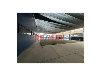 Local Comercial en venta · Av. los Duraznos 501, San Juan de Lurigancho · 4070 m², 15 dorm.