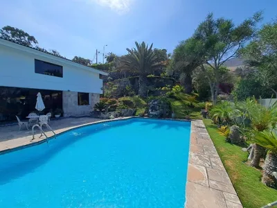 Venta de Casa en Santiago de Surco - Lima 3 Dormitorios