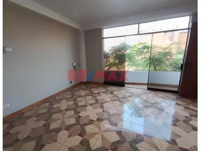 En Venta Amplia Casa De 4 Pisos En Carabayllo