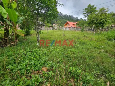 Venta De Terreno De 600 M² En El Barrio Industrial - Villa Rica, Oxapampa