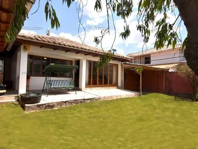 Venta de Casa en Santiago - Cusco 7 Dormitorios