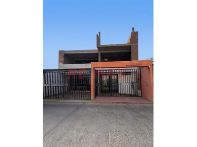 📍 Casa En Alquiler En Chepén – Excelente Opción Para Oficinas O Empresas