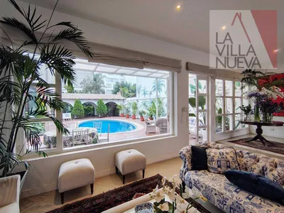 Venta de Casa en Santiago de Surco - Lima 4 Dormitorios 