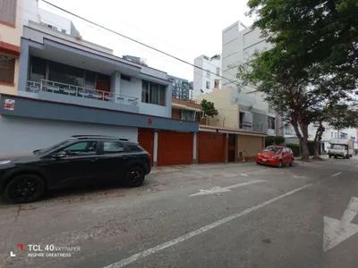 Venta de Casa en San Miguel - Lima 4 Dormitorios 