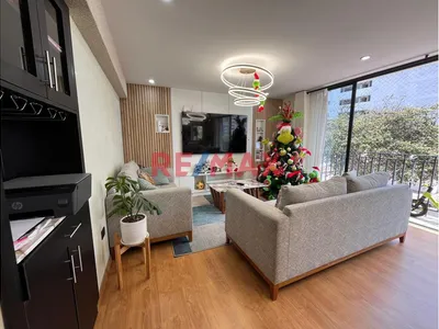 Venta De Departamento Triplex De 174M2 En Santiago De Surco