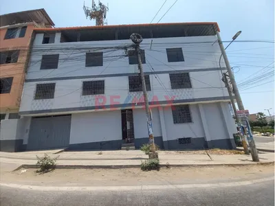 Vendo Casa Comercial En Avenida - 190M2