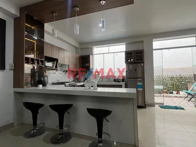 Casa En Venta En Colinas De La Gloria – Ate