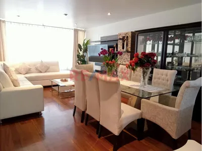 ✨ Departamento De Alto Nivel En Santa Mónica – Primer Piso + Cochera Independiente ✨ Vive Donde Realmente Marca La Diferencia. Invierte Donde Todo Crece.