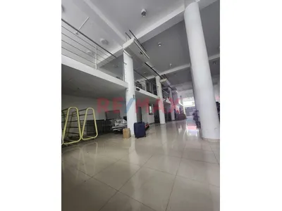 Alquiler De Local Comercial En Av Arenales - Lince