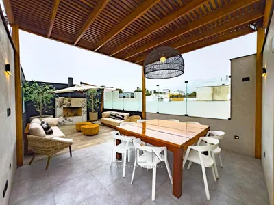 Venta de Departamento en Santiago de Surco - Lima 4 Dormitorios