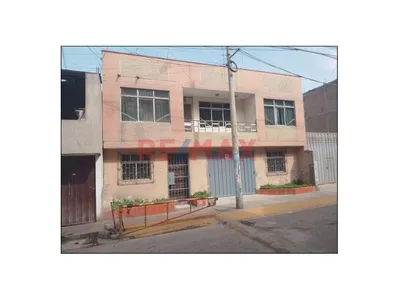 Se Vende Casa - Terreno En San Juan Miraflores