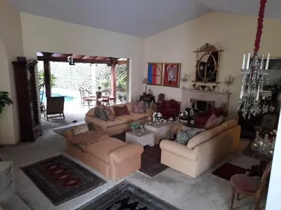 Venta de Casa en Santiago de Surco - Lima 4 Dormitorios