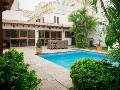 Venta de Casa en San Borja - Lima 5 Dormitorios 
