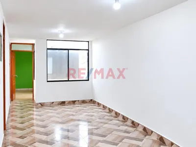 ¡Oportunidad En Los Olivos! Departamento De 64 M²