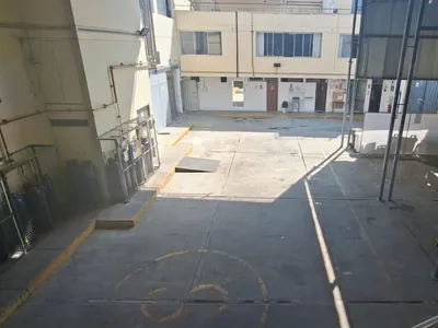 Venta de Local Industrial en Breña - Lima 0 Dormitorio 