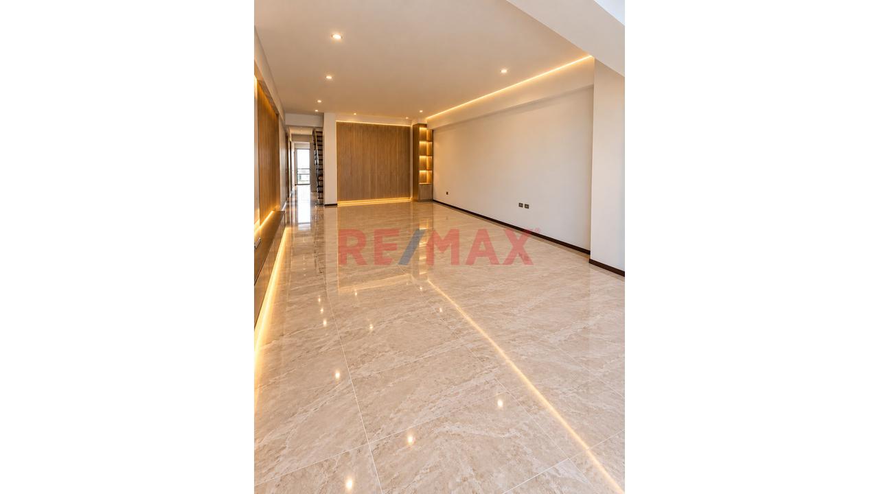 🏢 Se Vende Departamento Triplex De Estreno En Cayma